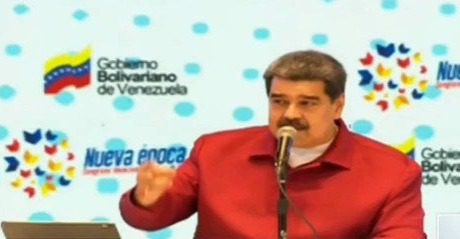 Maduro busca recuperar el avión retenido, y pidió apoyo a la "Argentina peronista"