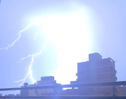 La tormenta eléctrica sorprendió durante la madrugada a los tucumanos